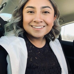 Meet your Posher, Hannah